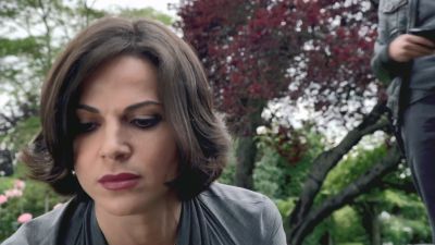 Once_Upon_A_Time_-_S01E02_28538129.jpg
