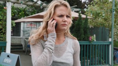 Once_Upon_A_Time_-_S01E02_28556429.jpg