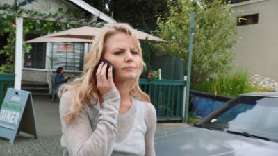 Once_Upon_A_Time_-_S01E02_28557029.jpg