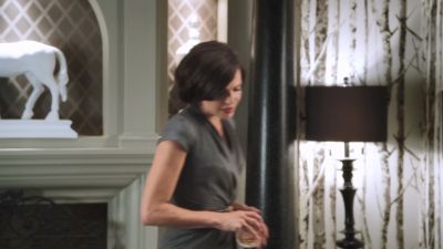 Once_Upon_A_Time_-_S01E02_28563429.jpg