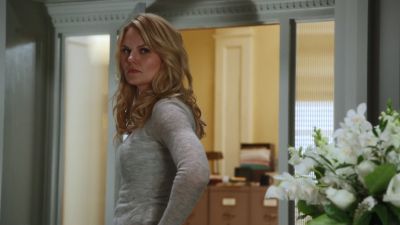 Once_Upon_A_Time_-_S01E02_28590029.jpg