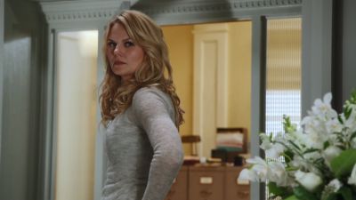 Once_Upon_A_Time_-_S01E02_28590729.jpg