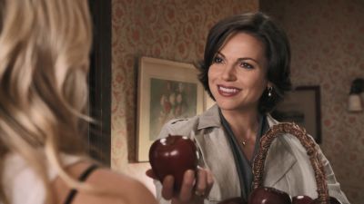 Once_Upon_A_Time_-_S01E02_2860929.jpg