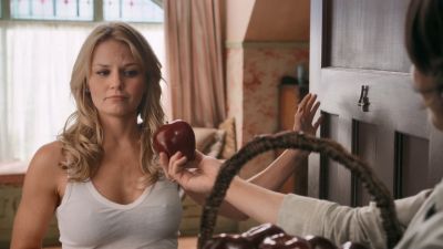 Once_Upon_A_Time_-_S01E02_2861429.jpg