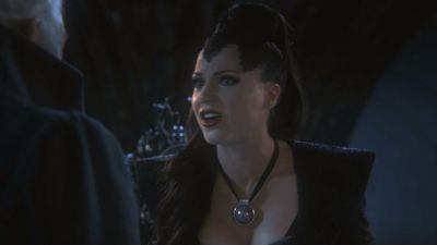 Once_Upon_A_Time_-_S01E02_28634829.jpg