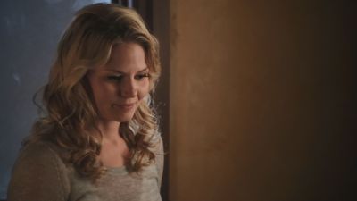 Once_Upon_A_Time_-_S01E02_28668629.jpg