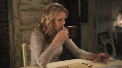 Once_Upon_A_Time_-_S01E02_28672429.jpg