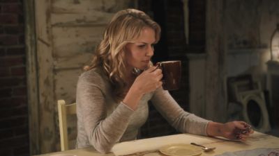 Once_Upon_A_Time_-_S01E02_28672529.jpg