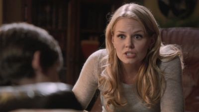 Once_Upon_A_Time_-_S01E02_28719929.jpg