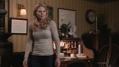 Once_Upon_A_Time_-_S01E02_28731529.jpg