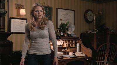 Once_Upon_A_Time_-_S01E02_28731629.jpg