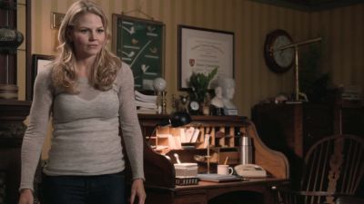 Once_Upon_A_Time_-_S01E02_28731829.jpg