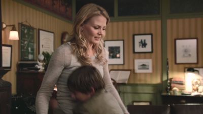 Once_Upon_A_Time_-_S01E02_28732929.jpg