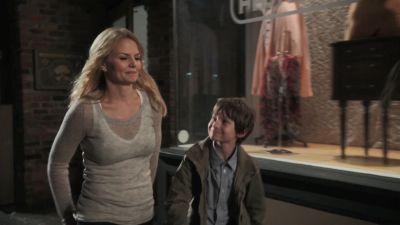 Once_Upon_A_Time_-_S01E02_28764629.jpg