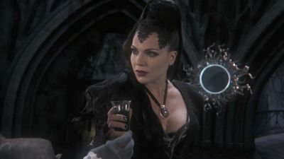 Once_Upon_A_Time_-_S01E02_2891329.jpg